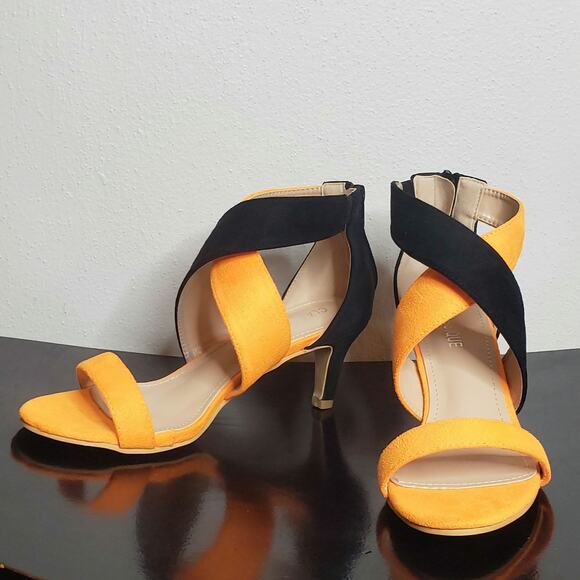 NEW! CLASSIQUE brand women's heels shoes Orange Black faux suede Zip back - Picture 1 of 9